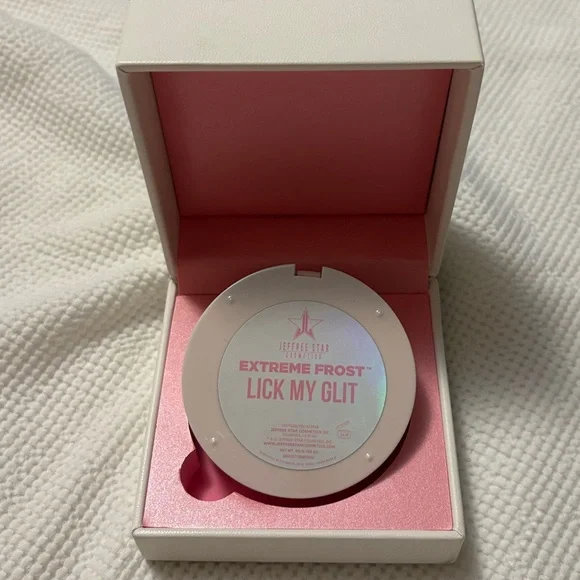 Jeffree Star Cosmetics Extreme Frost Shimmery Silver Highlighter in Pink Box - Picture 5 of 6